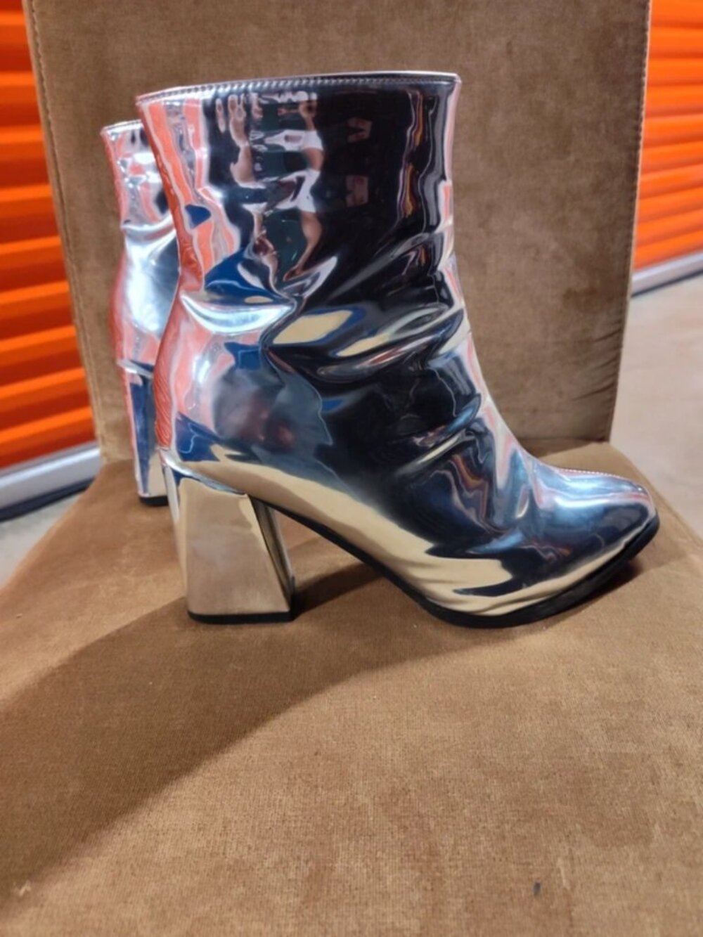 Disco Boot - Picture 4 of 4